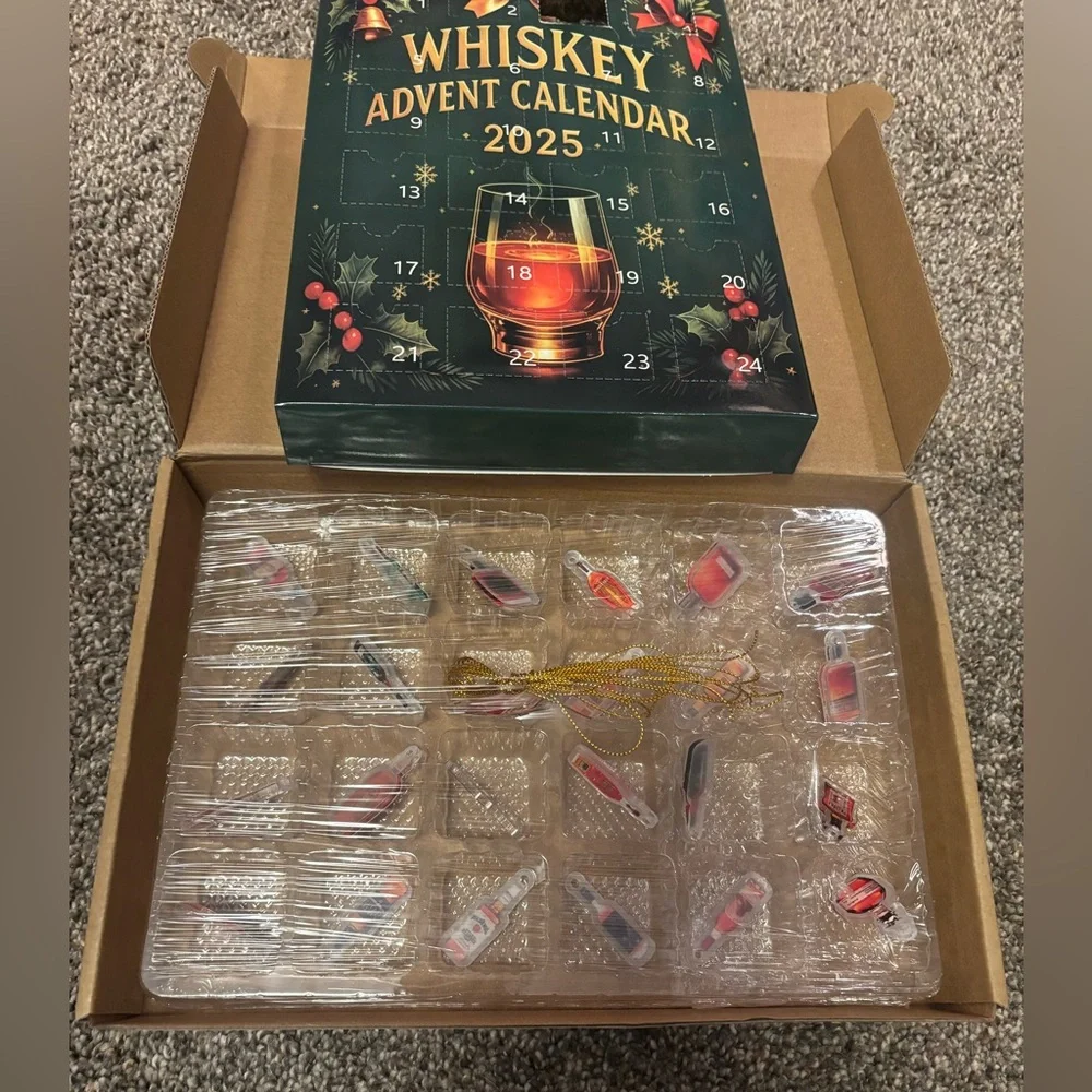 mini Whiskey charms / whiskey Advent Calendar 2025